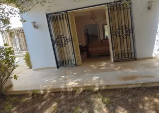 vente d'une villa avec piscine - Bien immobilier à {"id":16,"country_id":219,"name":"NABEUL","slug":"nabeul"} - Image 2 - Agence immobilière Maximum - Agence Immobilière Agence immobilière Maximum